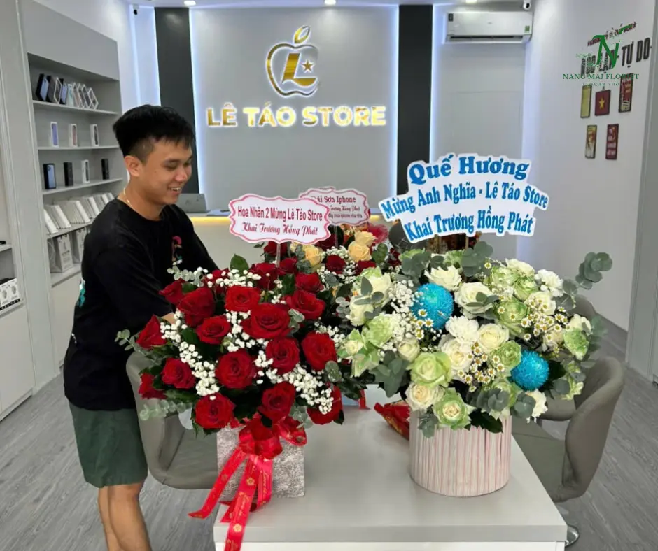hinh-anh-tai-noi-giao-hoa-khai-truong-tan-noi-dien-hoa-binh-duong-nang-mai-florist.webp
